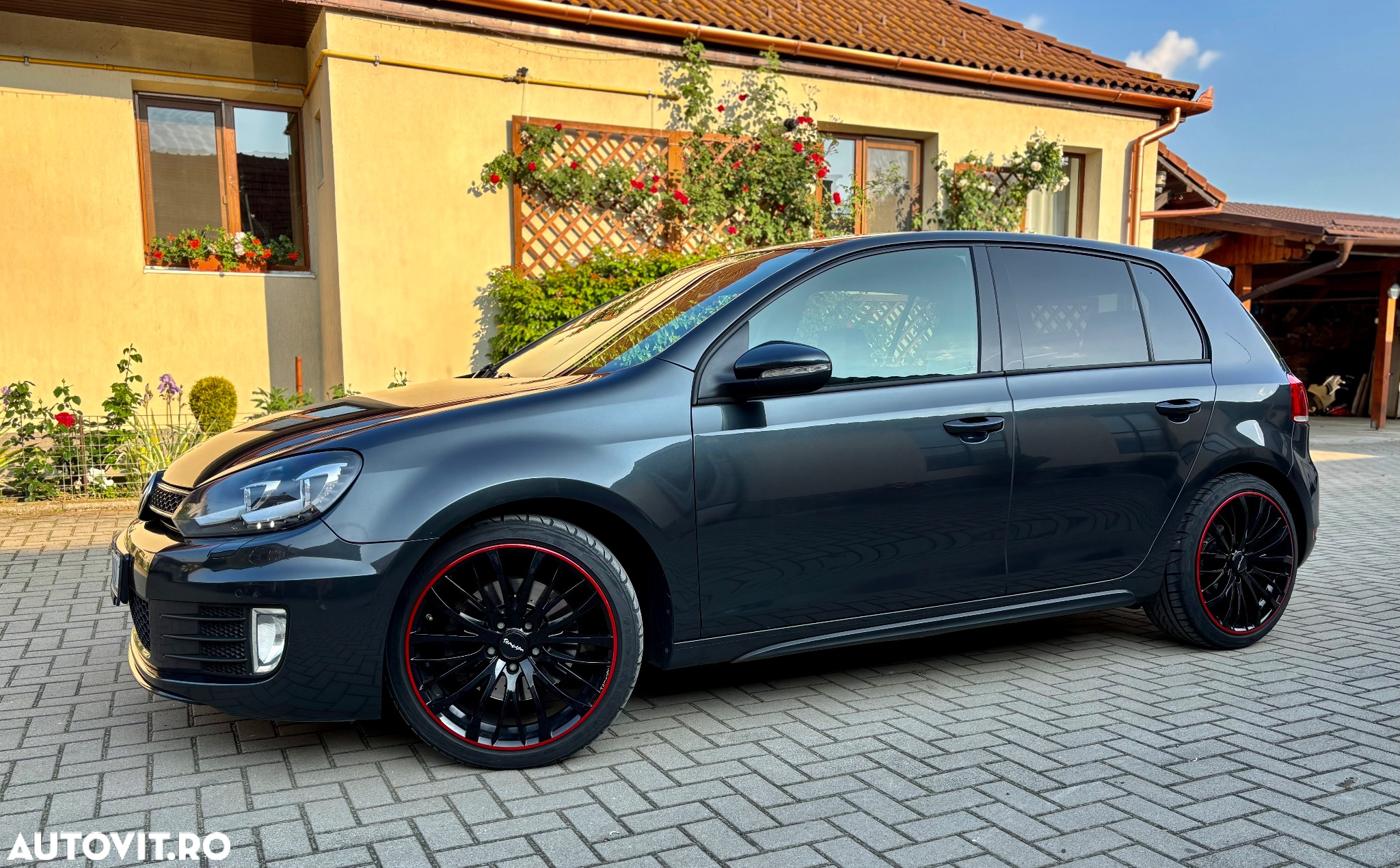 Volkswagen Golf 2.0 DPF GTD DSG - 4