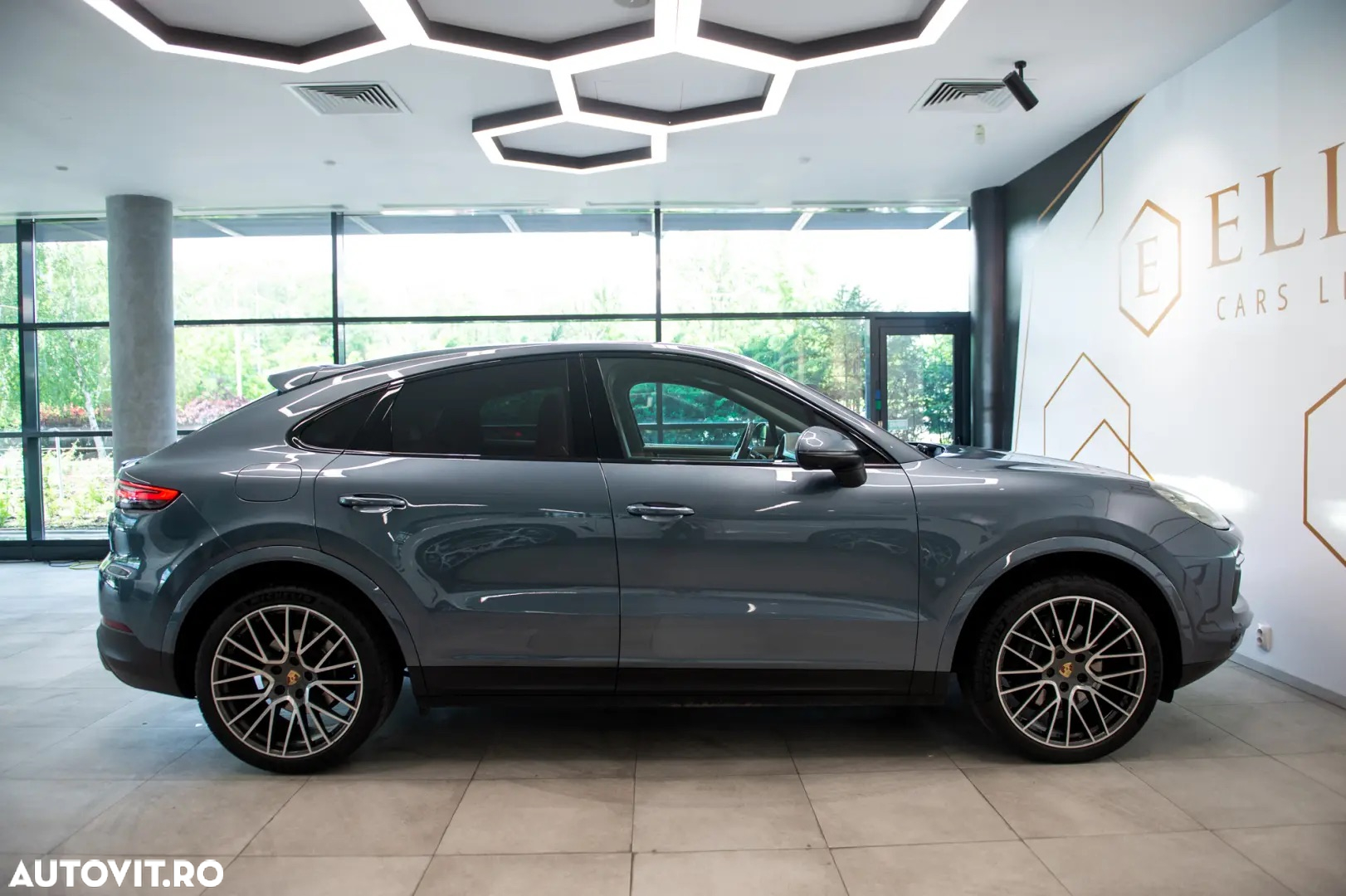 Porsche Cayenne Coupe Standard - 6