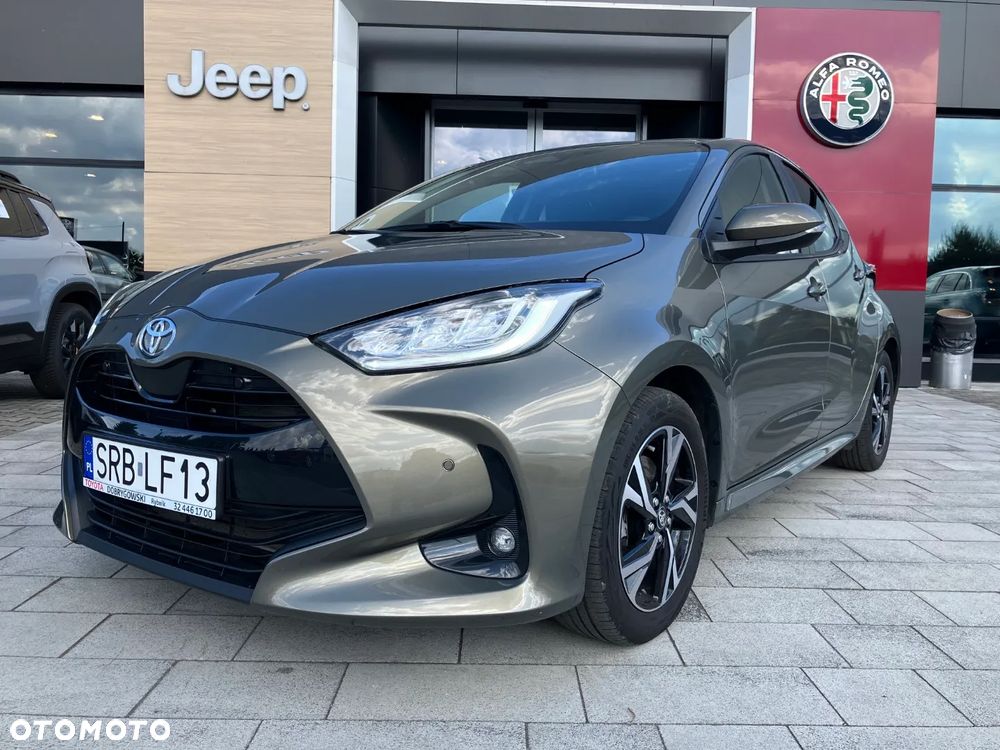 Toyota Yaris Hybrid 1.5 Style - 13