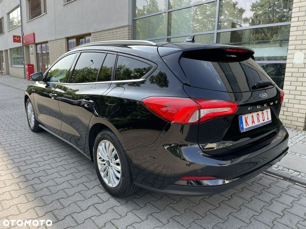Ford Focus - 11