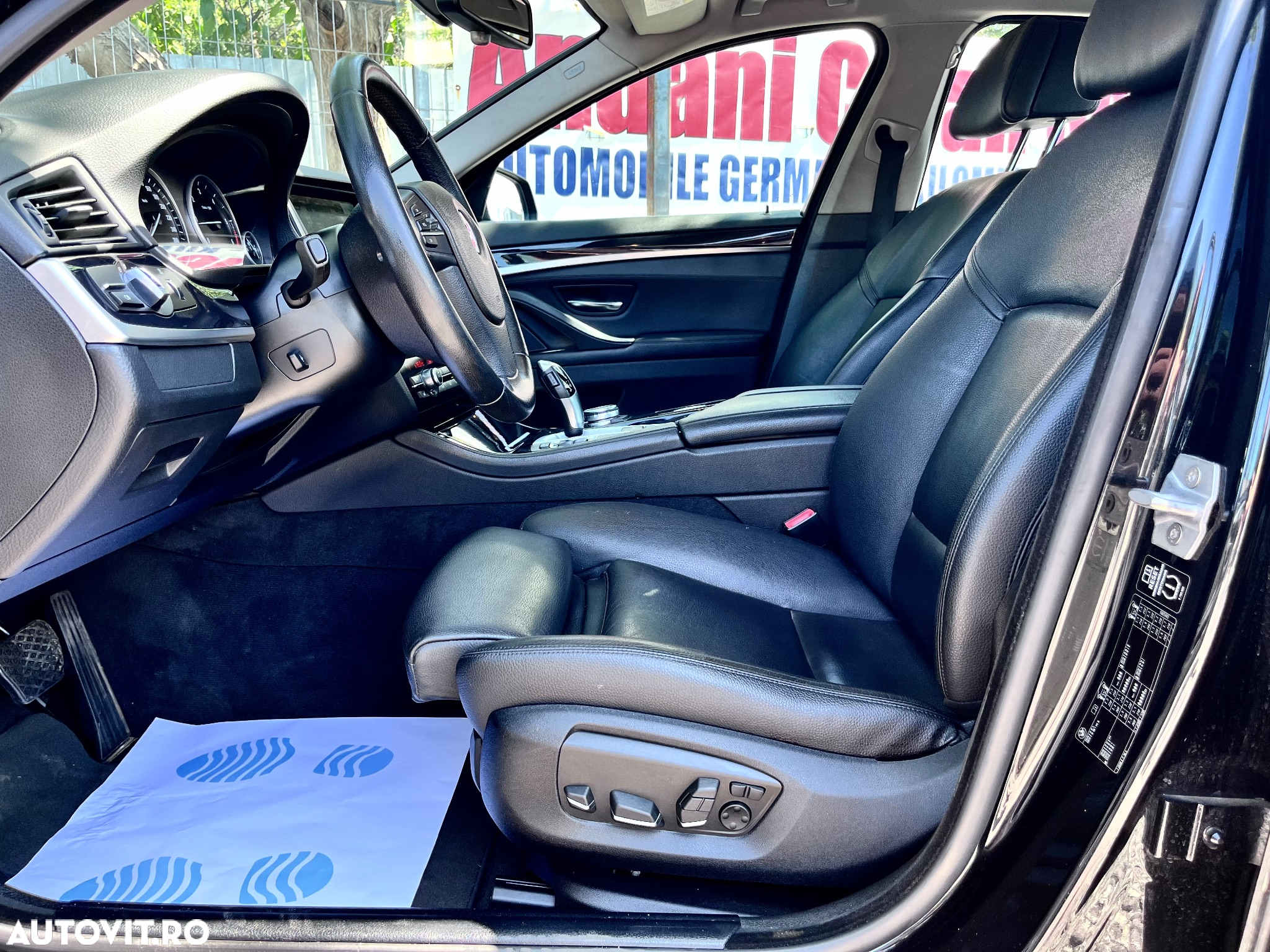 BMW Seria 5 520d Aut. Sport Line - 21