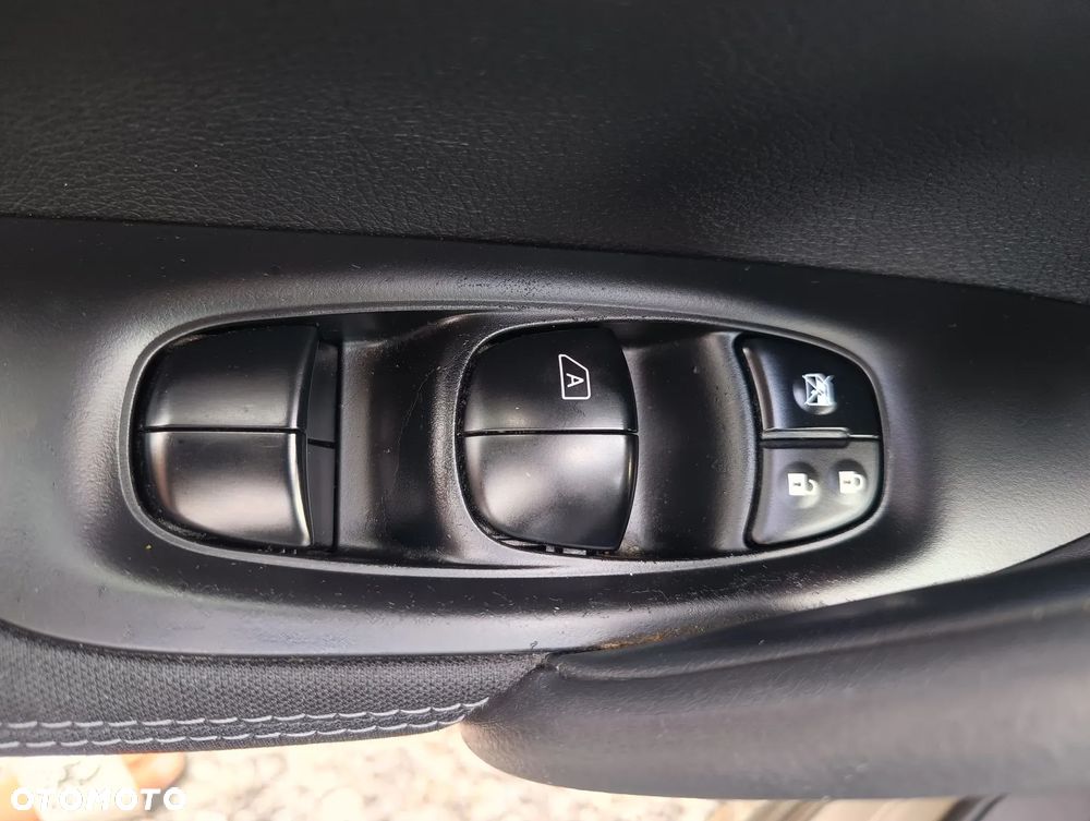 Nissan Qashqai 1.6 DCi 4x4 Acenta - 34