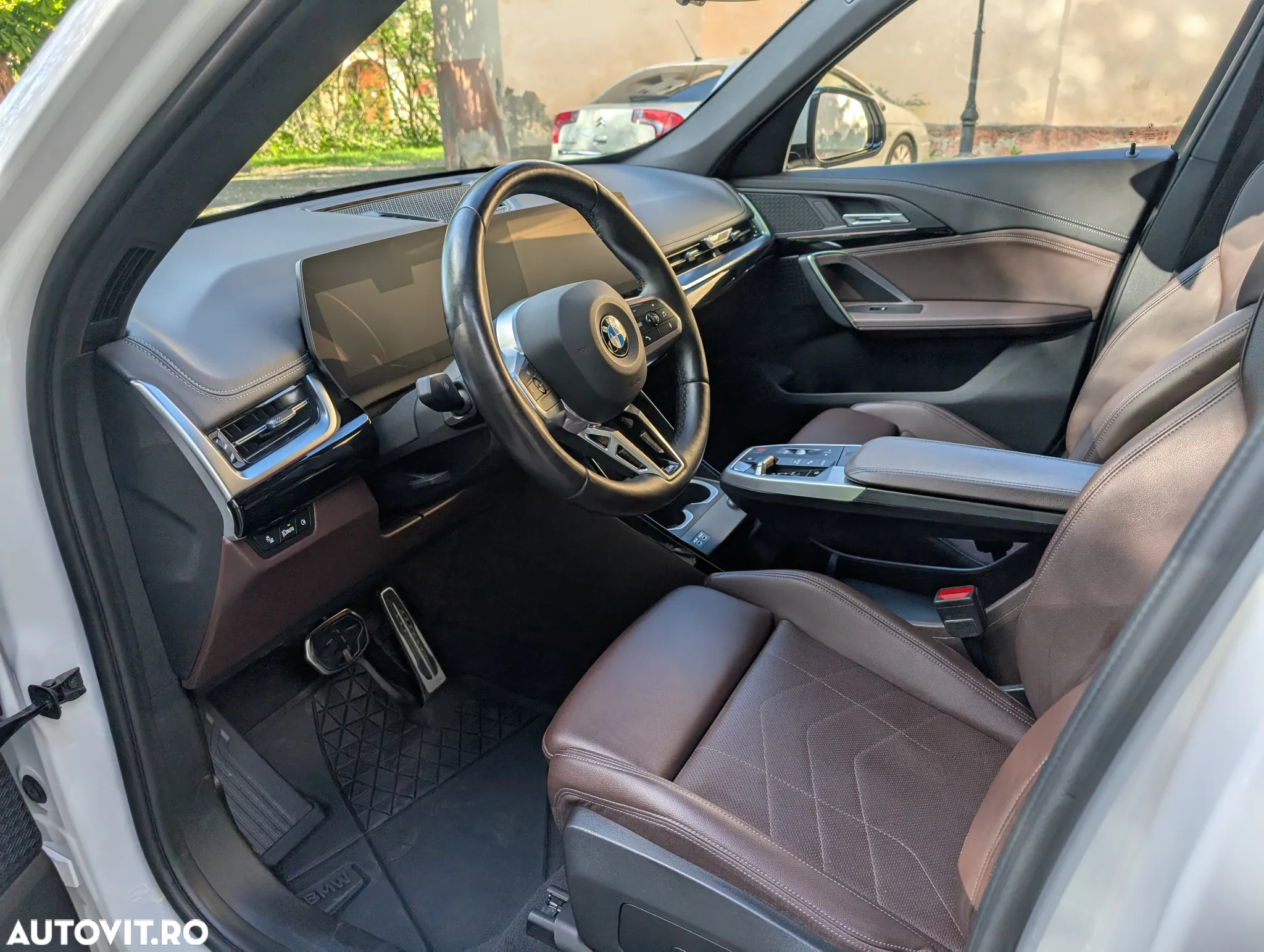 BMW X1 sDrive18i AT - 18