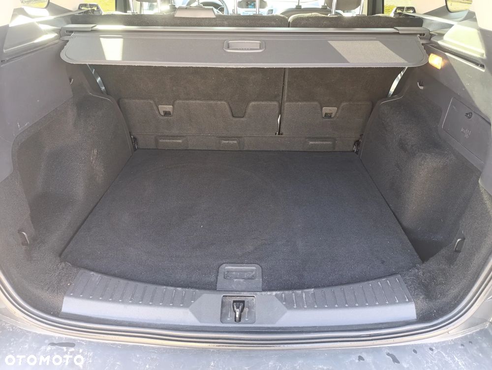 Ford Kuga 2.0 TDCi 2x4 Trend - 12