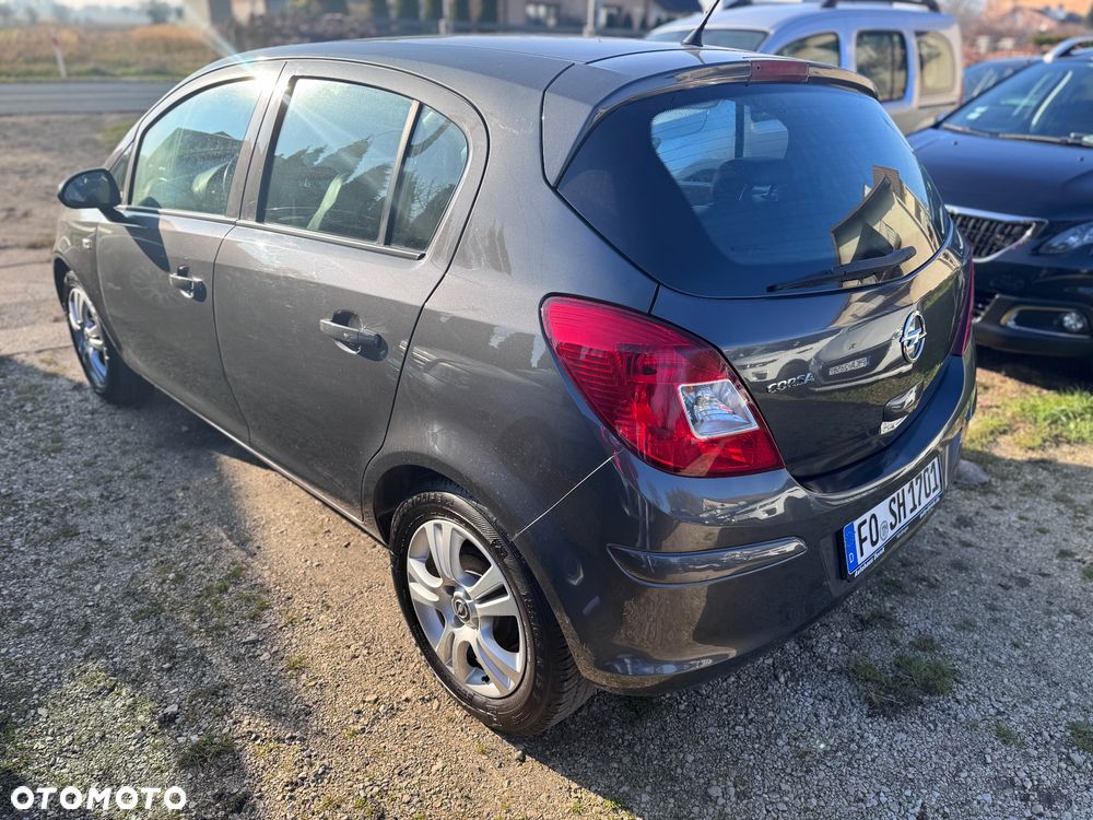Opel Corsa 1.2 16V Essentia - 3