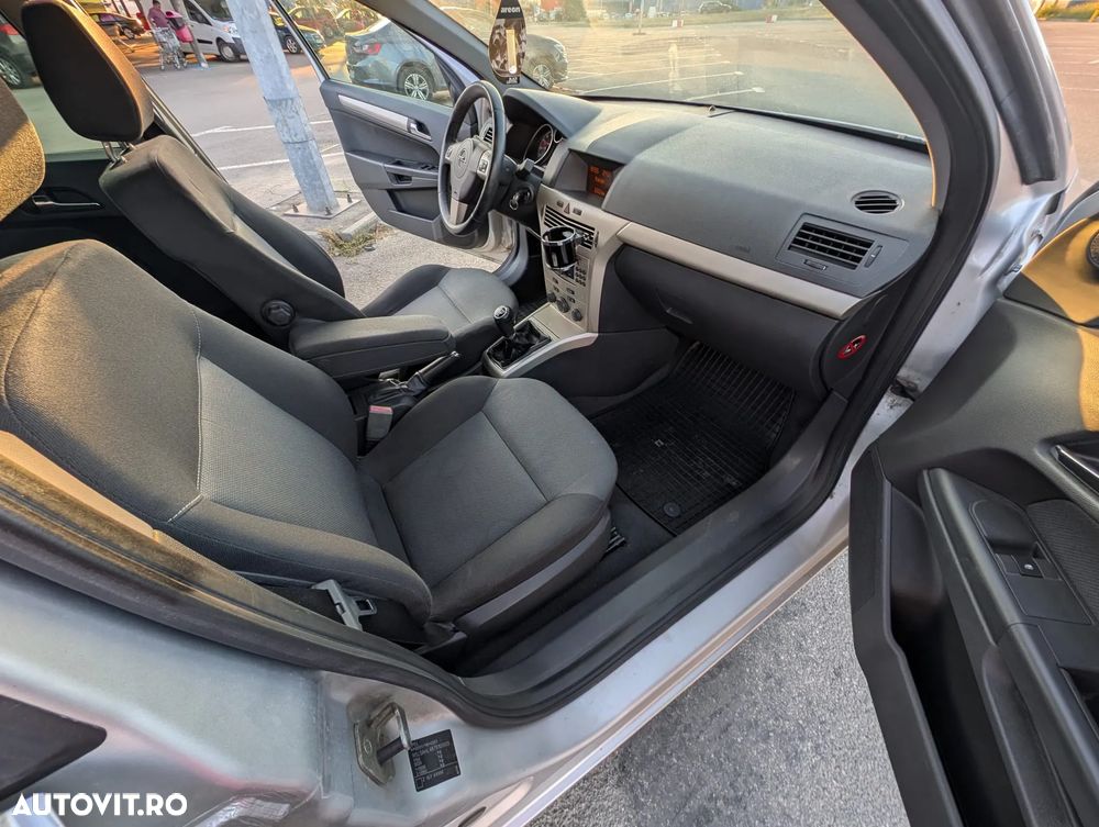Opel Astra 1.6 Enjoy - 10
