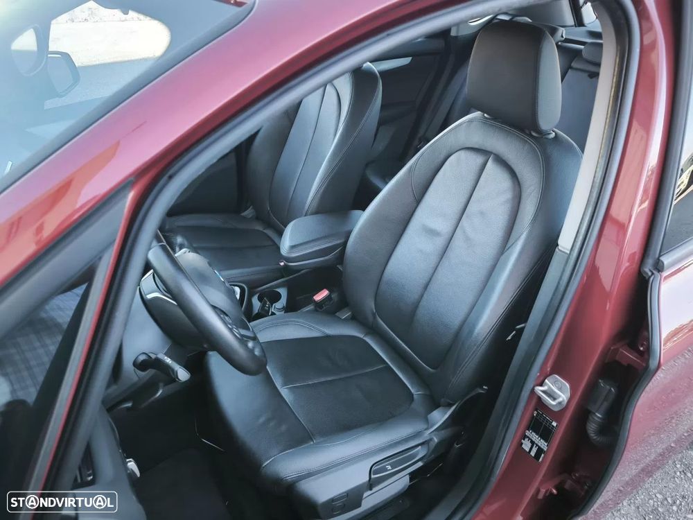 BMW 216 Active Tourer d Line Luxury - 28