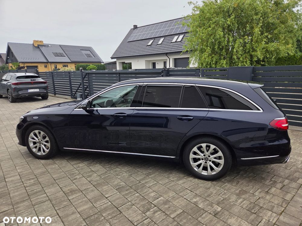 Mercedes-Benz Klasa E 220 d 9G-TRONIC Exclusive - 7