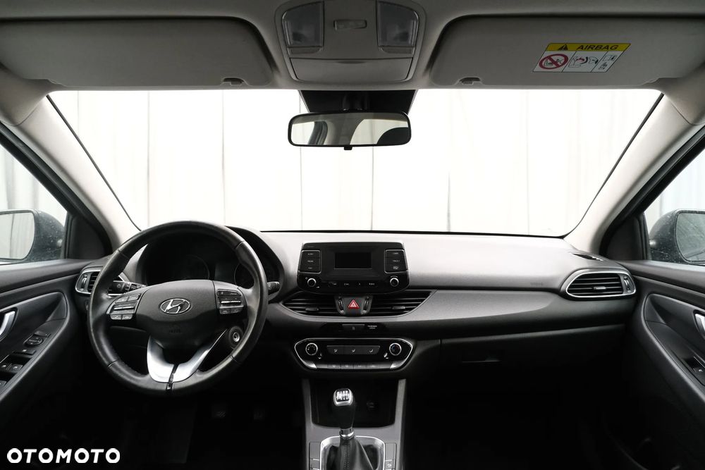 Hyundai i30 1.5 DPI Modern - 9