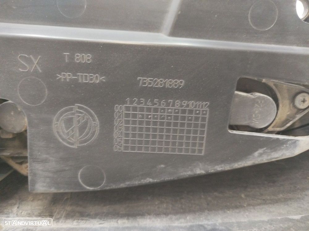 Farolim Stop Esq Fiat Doblo Veículo Multiuso (119_, 223_) - 4