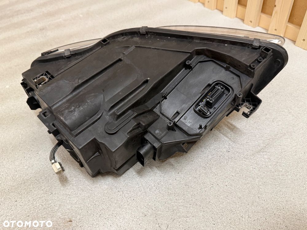 Lampa prawa Audi A4 b7 bi-xenon skrętny - oryginał - idealna - 7