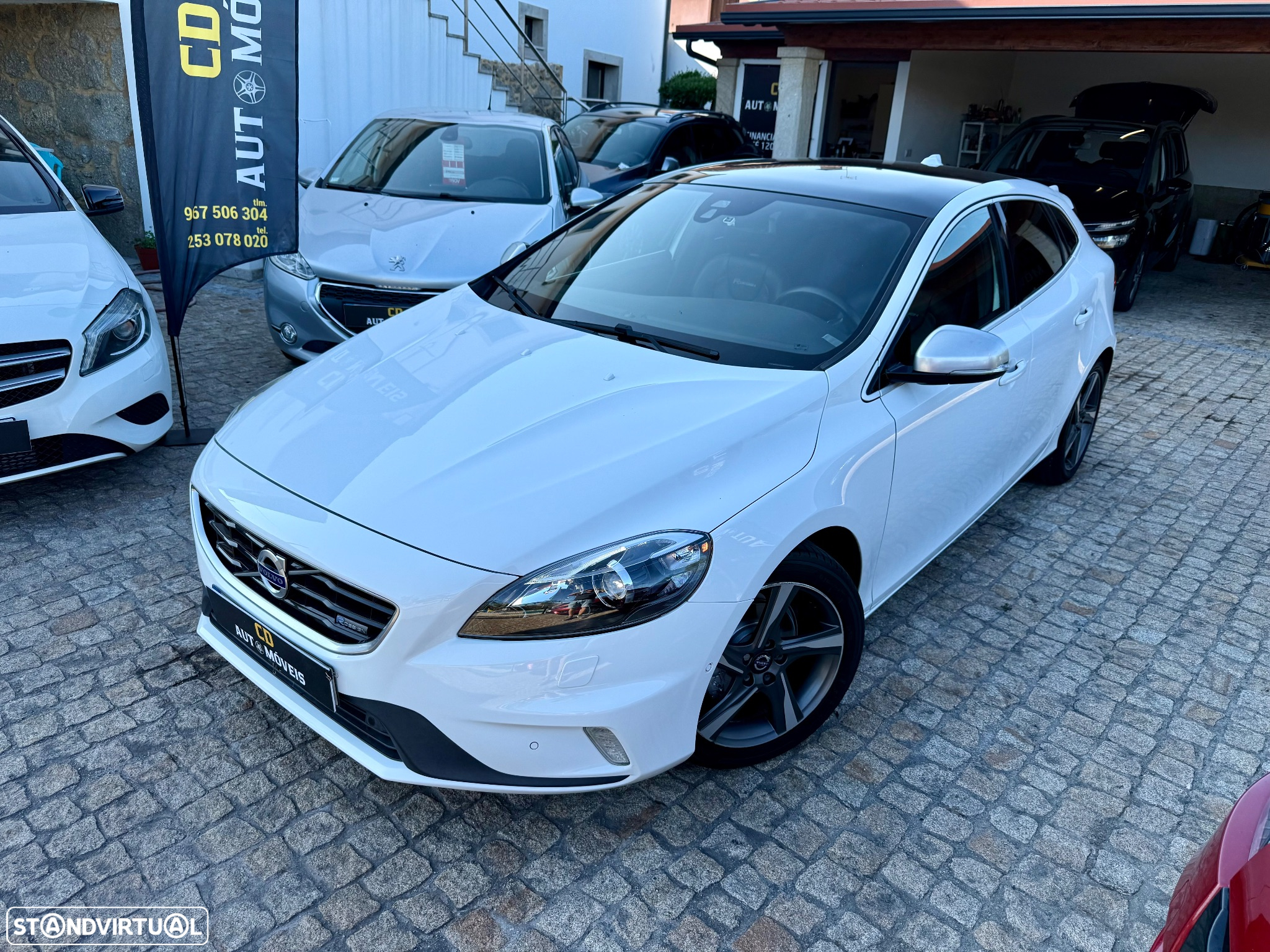 Volvo V40 1.6 D2 R-Design - 9