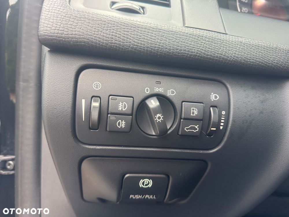 Volvo XC 60 2.4D Momentum - 18