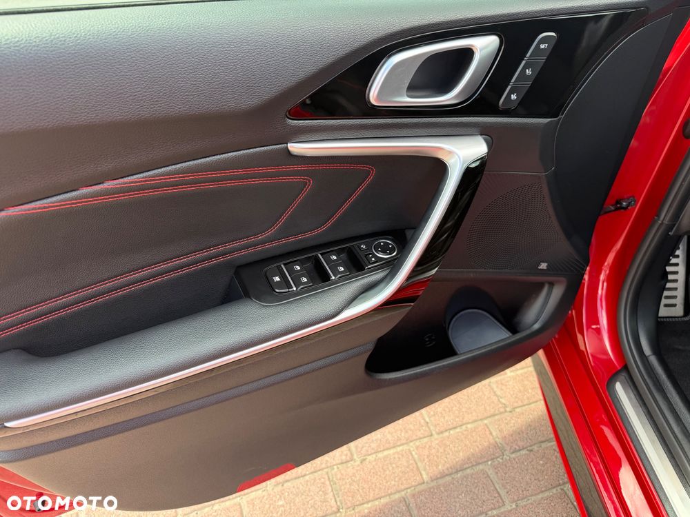Kia ProCeed 1.6 T-GDI DCT7 OPF GT - 19