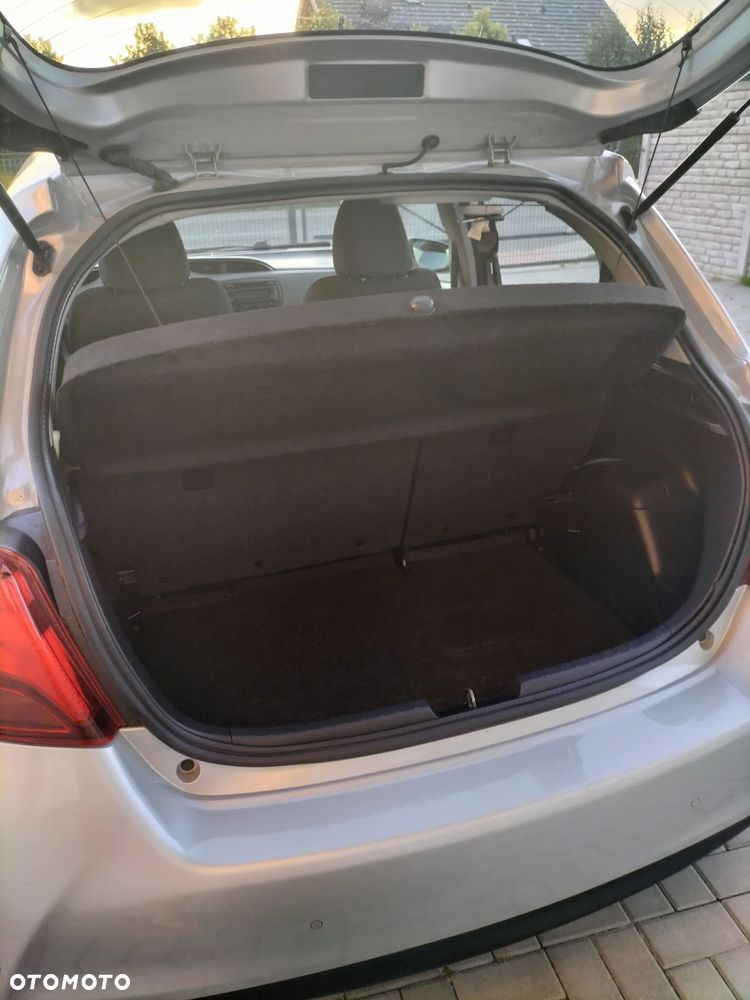 Toyota Yaris 1.33 Active - 8