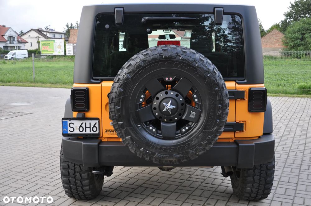 Jeep Wrangler - 8