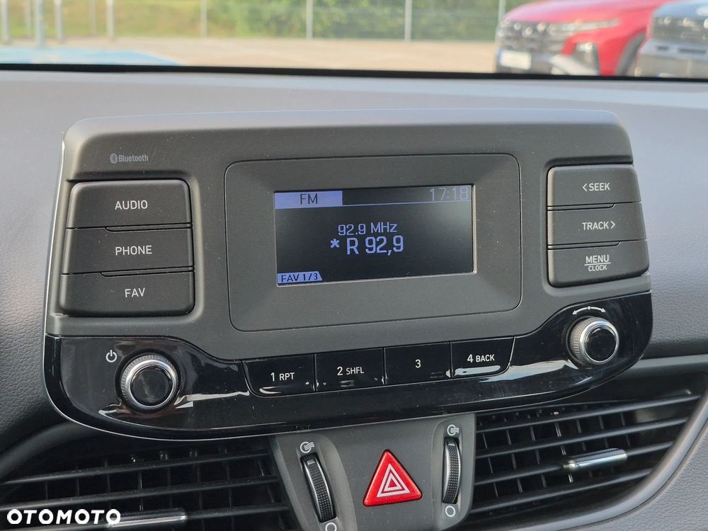 Hyundai i30 1.5 DPI Modern - 23
