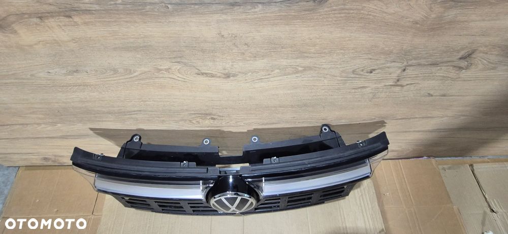 VW MULTIVAN T7 ATRAPA GRILL 22- - 5