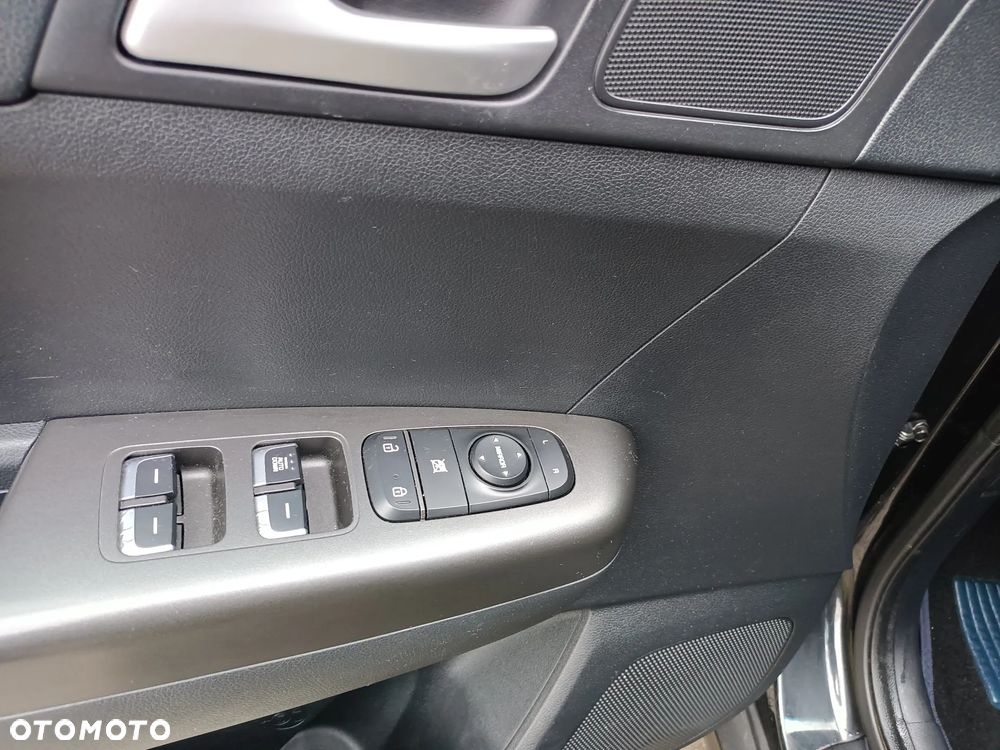 Kia Sportage 1.7 CRDI Business Line 2WD DCT - 12