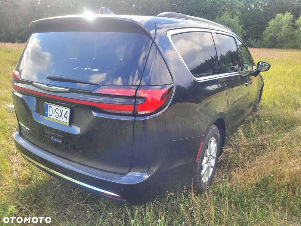 Chrysler Pacifica - 8