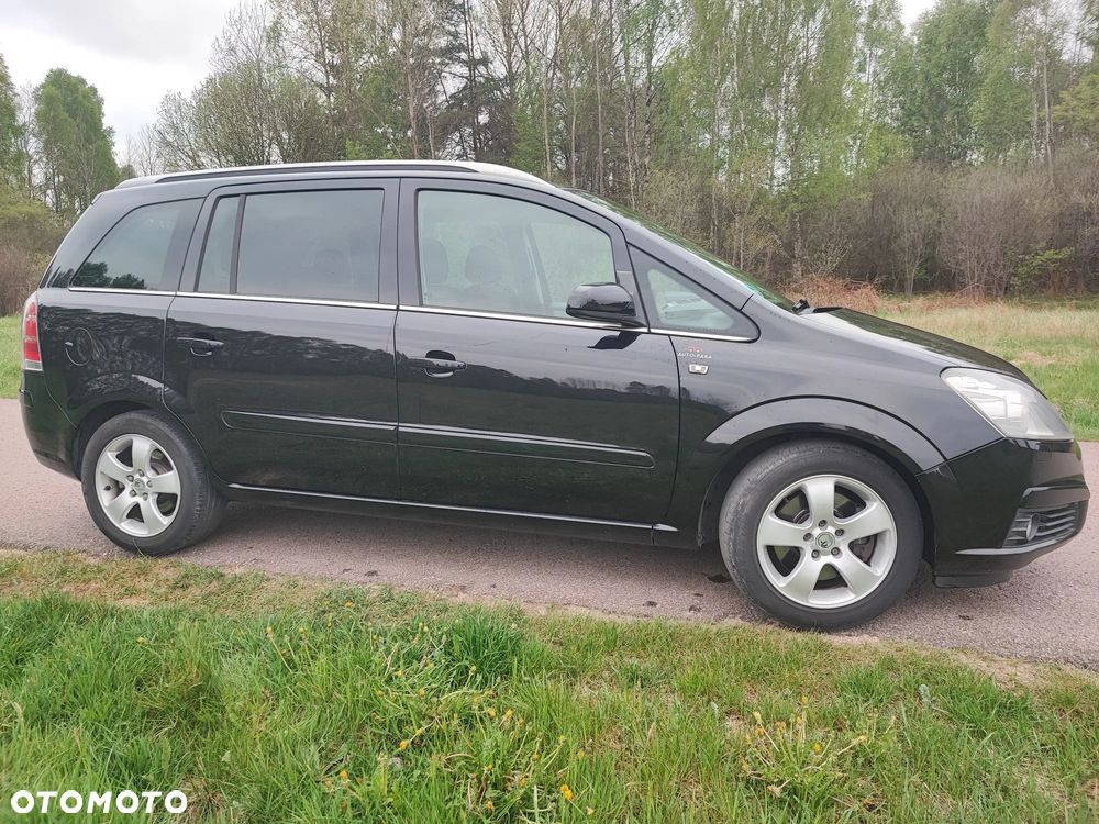Opel Zafira 2.0 Turbo Sport - 17