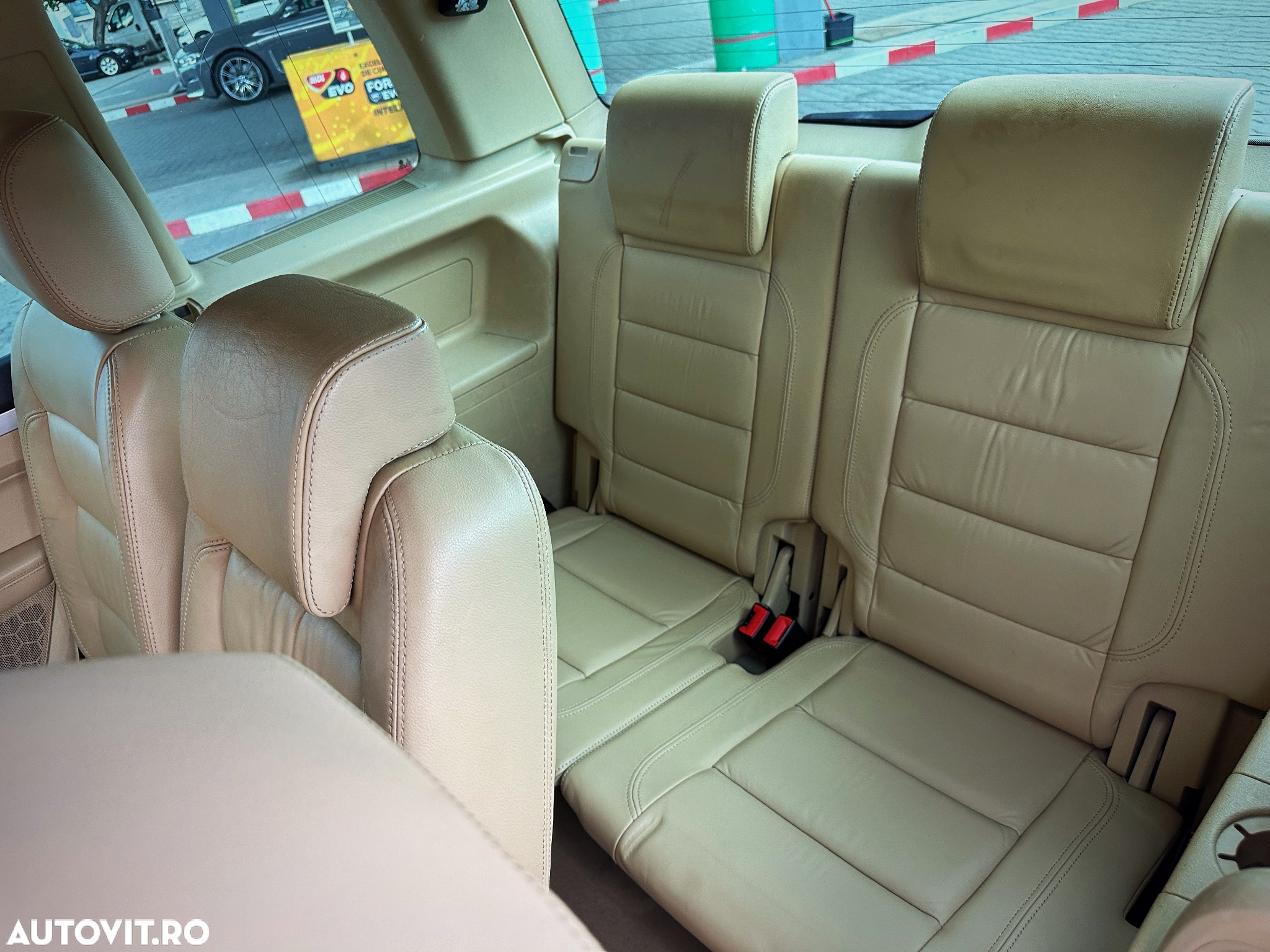 Volkswagen Touran 2.0TDI Highline - 7