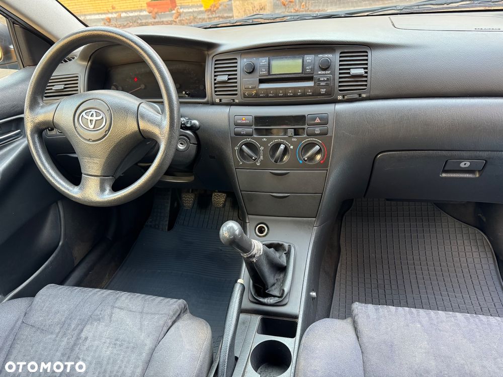 Toyota Corolla 1.4 Terra1 - 6