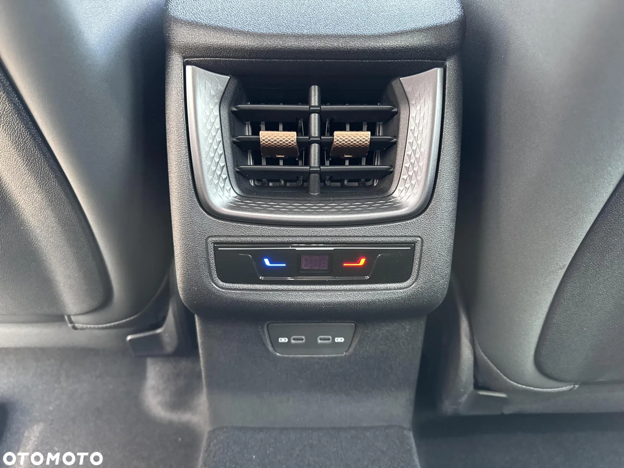 Cupra Terramar 2.0 TSI 4Drive DSG VZ - 7
