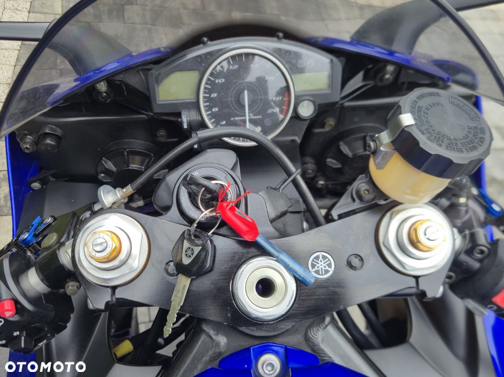 Yamaha R6 - 8