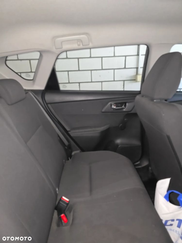Toyota Auris 1.6 Active - 10