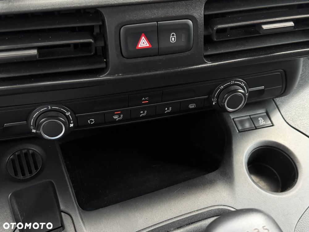 Citroën BERLINGO - 21