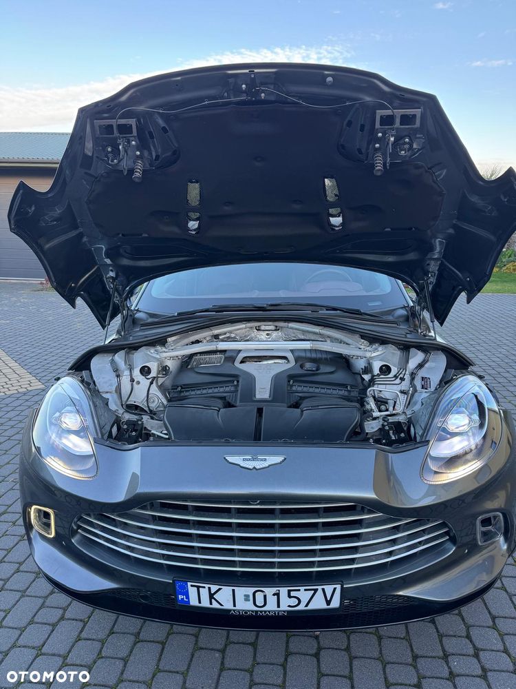 Aston Martin DBX Standard - 32