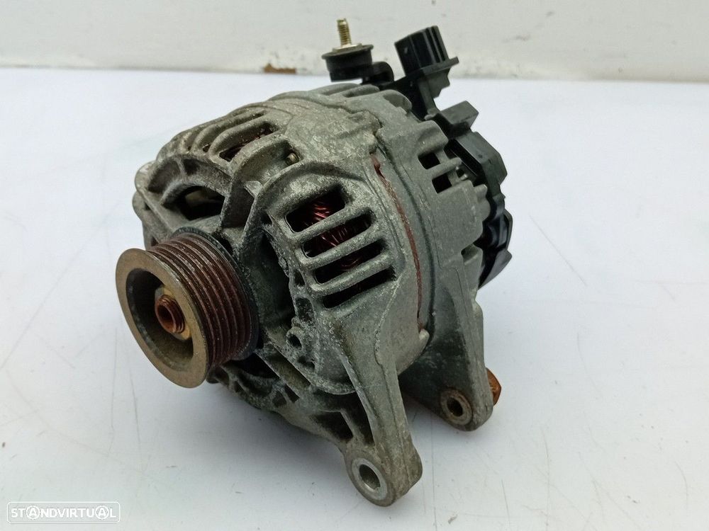 Alternador TOYOTA Avensis Sedan (_T22_) - 1
