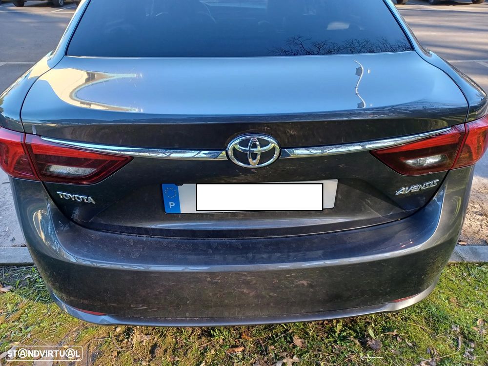 Toyota Avensis SD 1.6 D-4D Luxury+GPS - 5