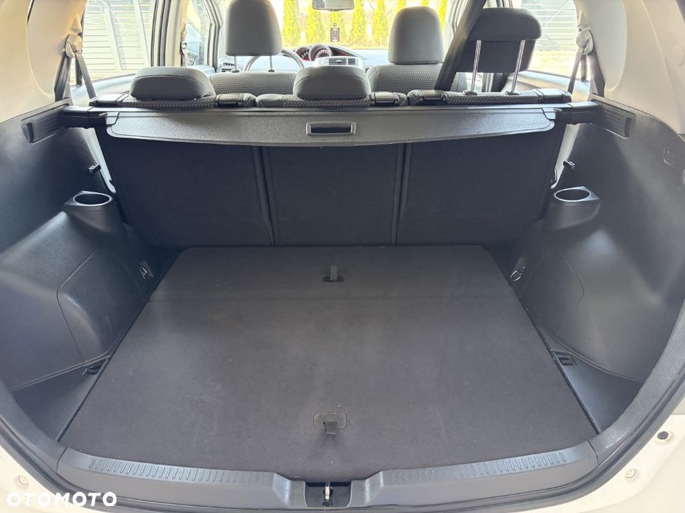 Toyota Verso 1.6 D-4D Prestige - 26