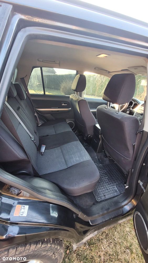 Suzuki Grand Vitara 2.0 Comfort - 11