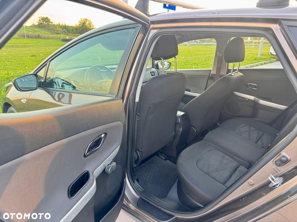 Kia Ceed 1.4 L - 15