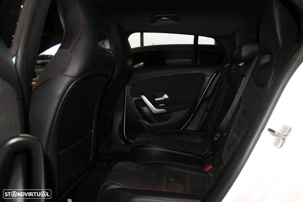 Mercedes-Benz CLA 180 - 8