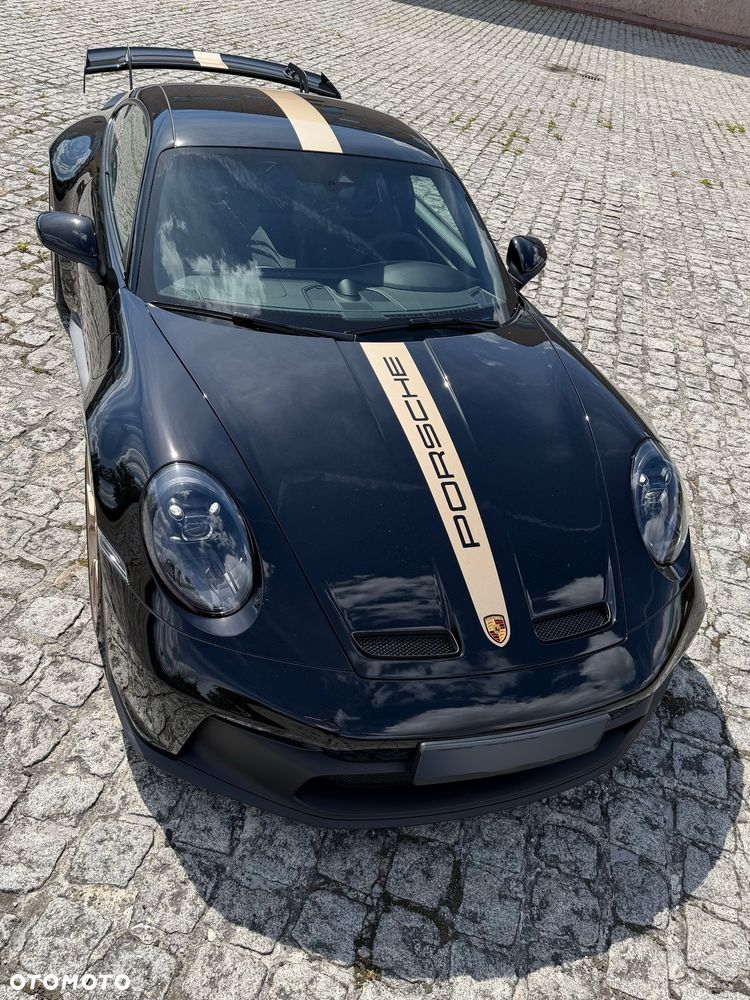 Porsche 911 GT3 - 1