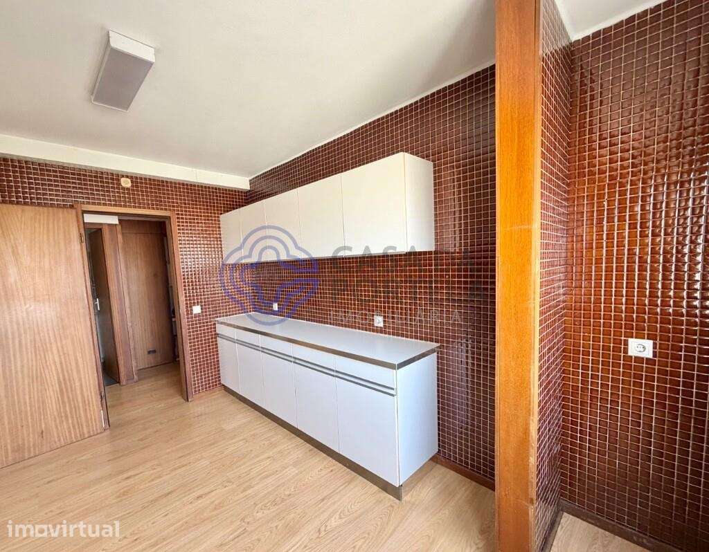 Apartamento T3 c/ Lugar de garagem no Foco - Boavista - Grande imagem: 4/12