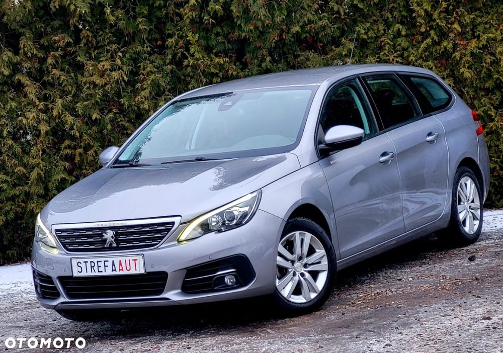 Peugeot 308 - 1