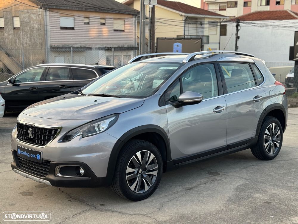 Peugeot 2008 1.2 PureTech Allure - 1