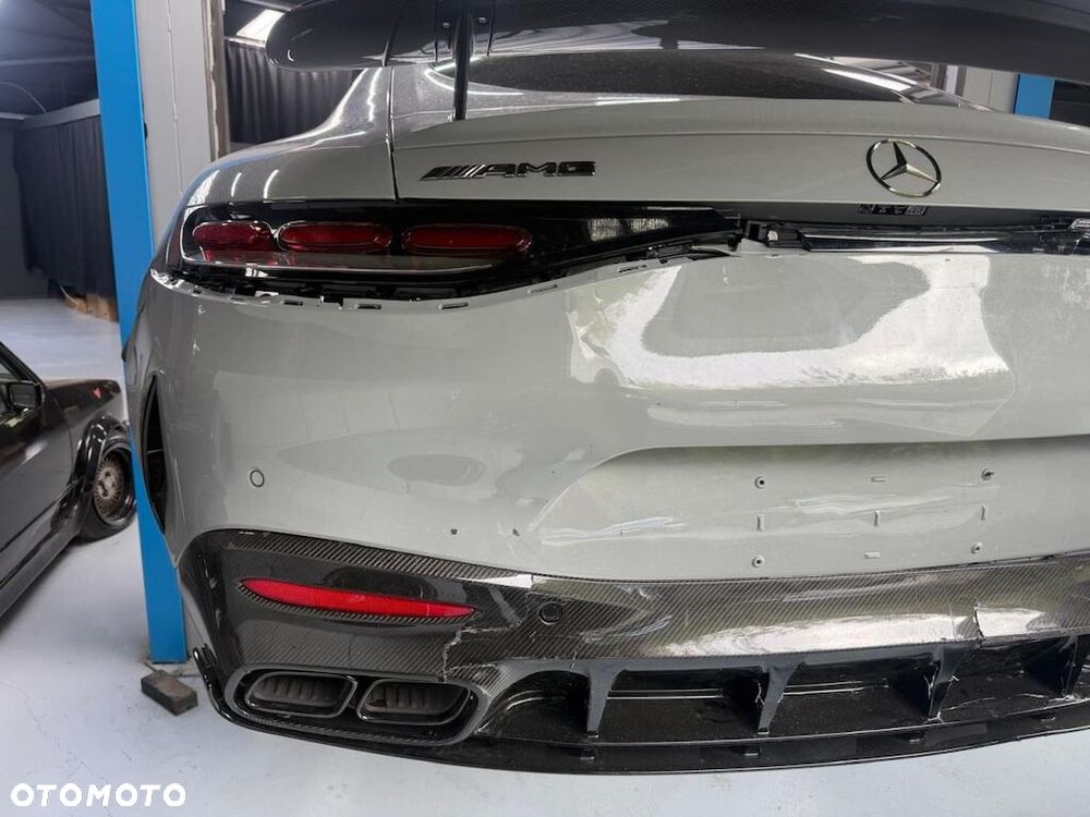 Mercedes-Benz AMG GT 63 PRO 4Matic+ - 4