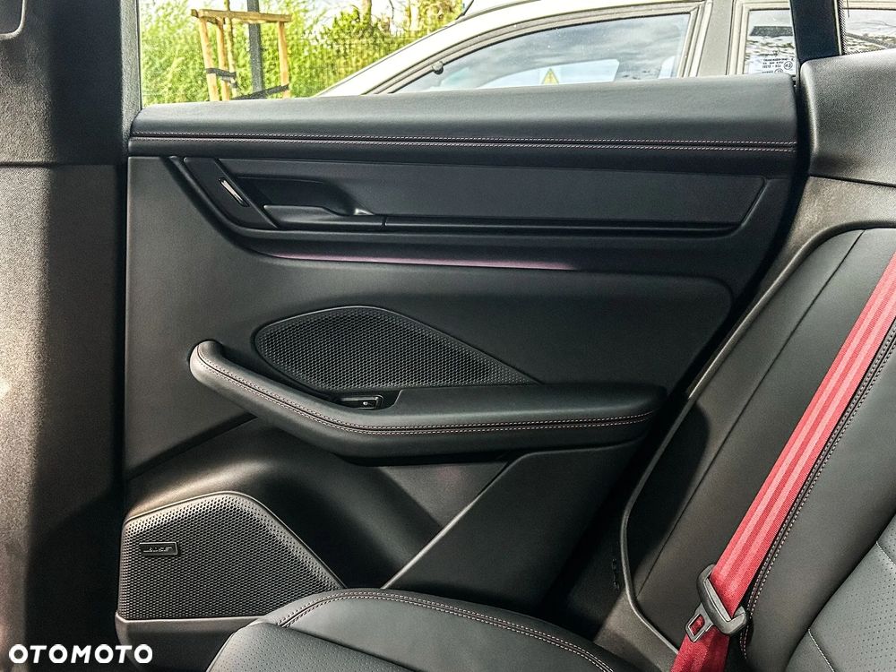 Porsche Macan Turbo 100kWh - 24