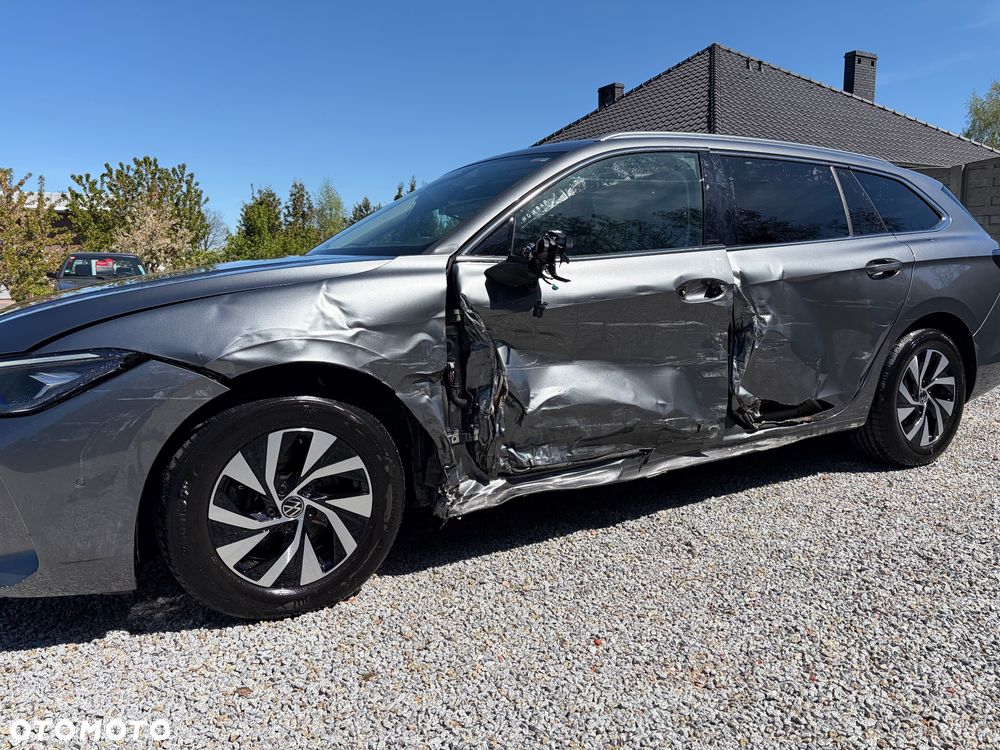 Volkswagen Passat 2.0 TDI SCR DSG Business - 4