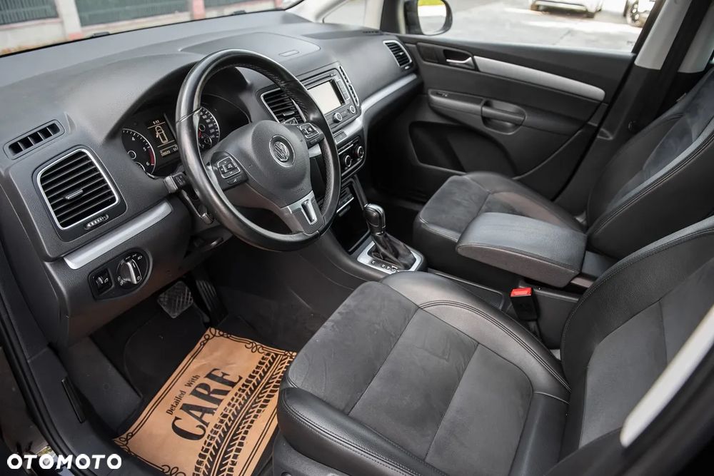 Volkswagen Sharan 2.0 TDI DSG BlueMotion Technology Highline - 27