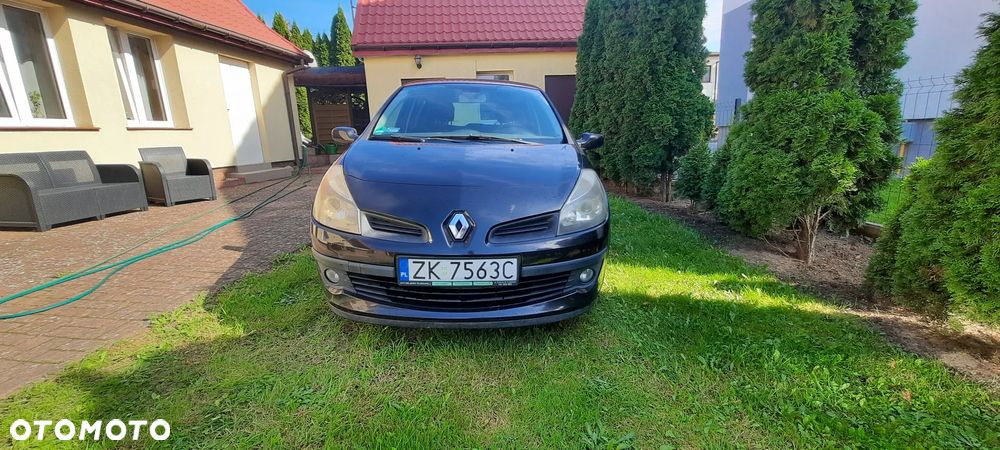 Renault Clio 1.2 16V Authentique - 3