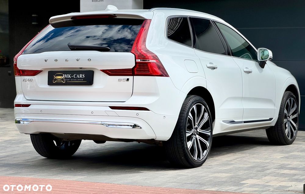 Volvo XC 60 B5 B AWD Ultimate Bright - 9
