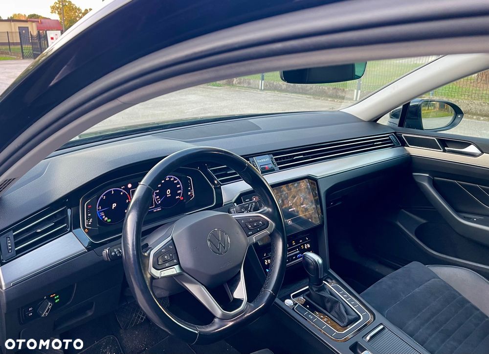 Volkswagen Passat 2.0 TDI Business DSG - 9