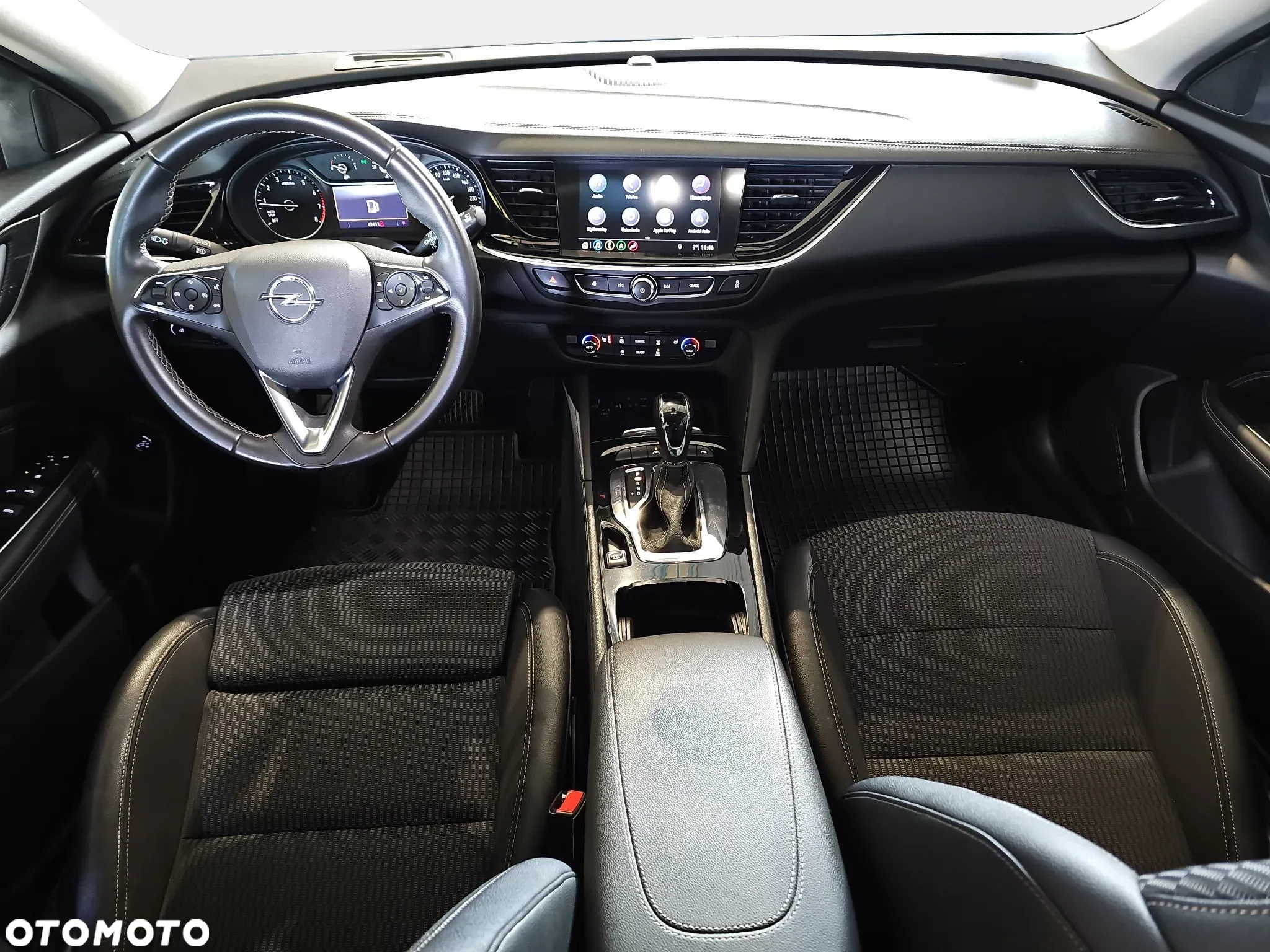 Opel Insignia - 13